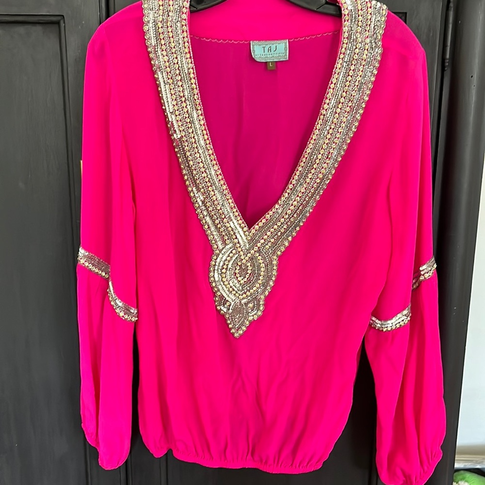 Taj by Sabrina 100% silk hot pink top